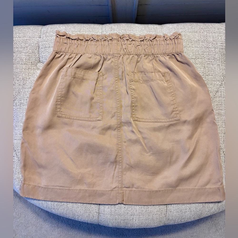 LOFT Tan Mini Skirt - Picture 2 of 7